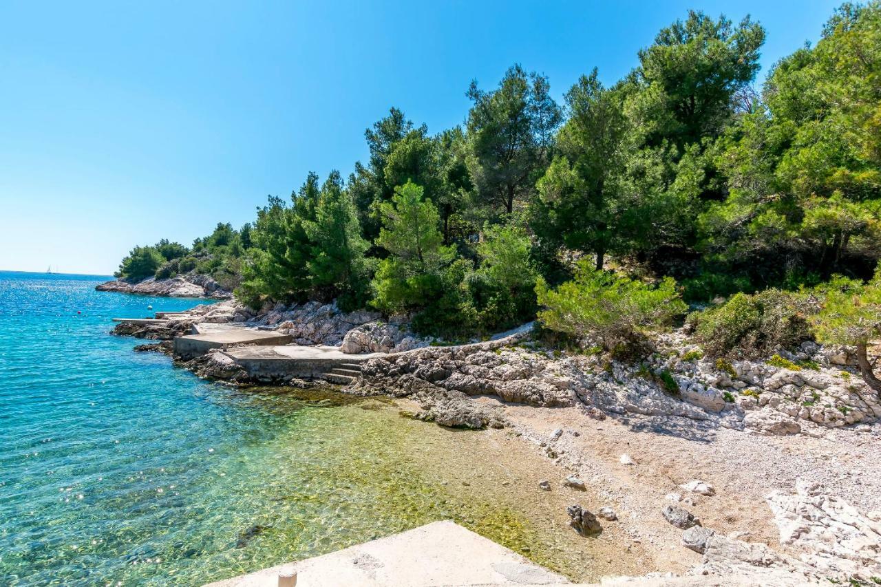Apartments Ive I Maja Ражань Екстер'єр фото